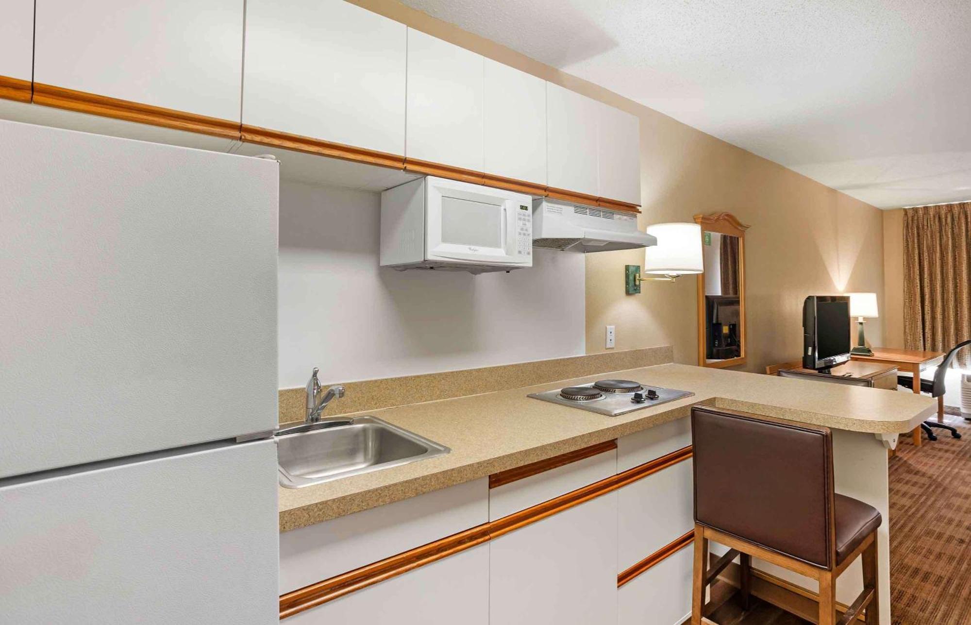 Extended America - Philadelphia - - Dresher Rd