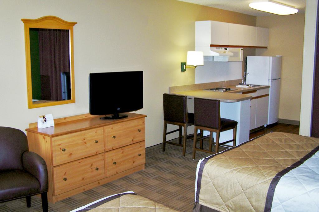 Extended America - Philadelphia - - Dresher Rd Horsham
